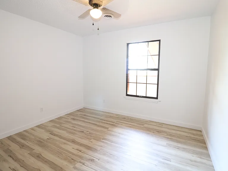 122 Fairway Ave #124 — Photo 18