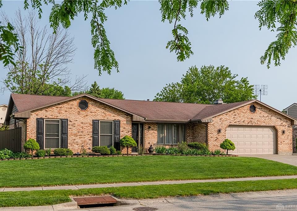 1st image of 1934 Robinhood Dr