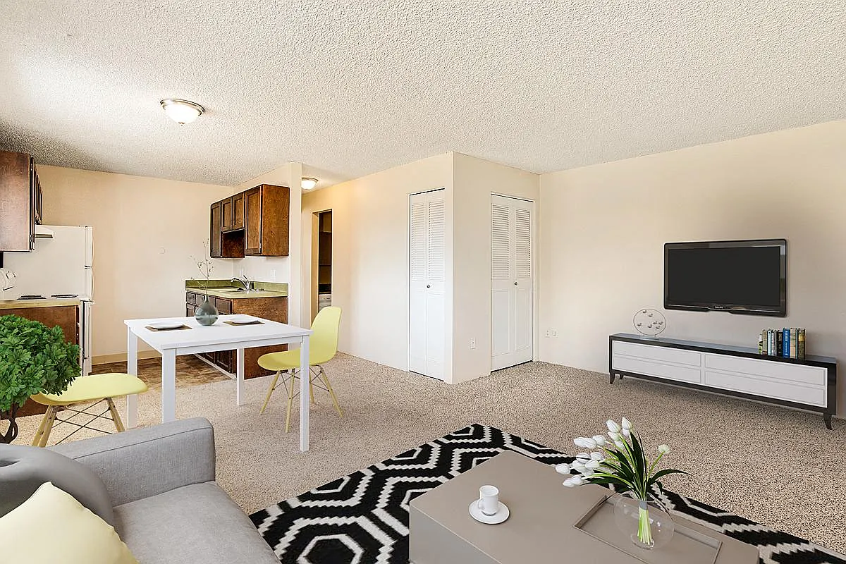Greenway Apartments — Photo 1