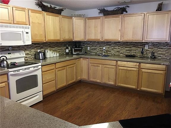 5th image of 2700 Whispering Trails Dr