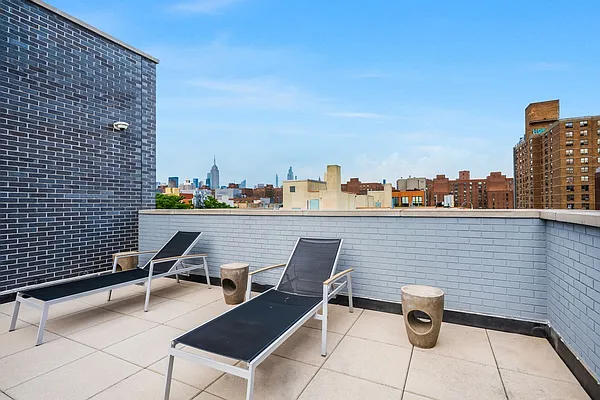 Rented by Compass | media 24