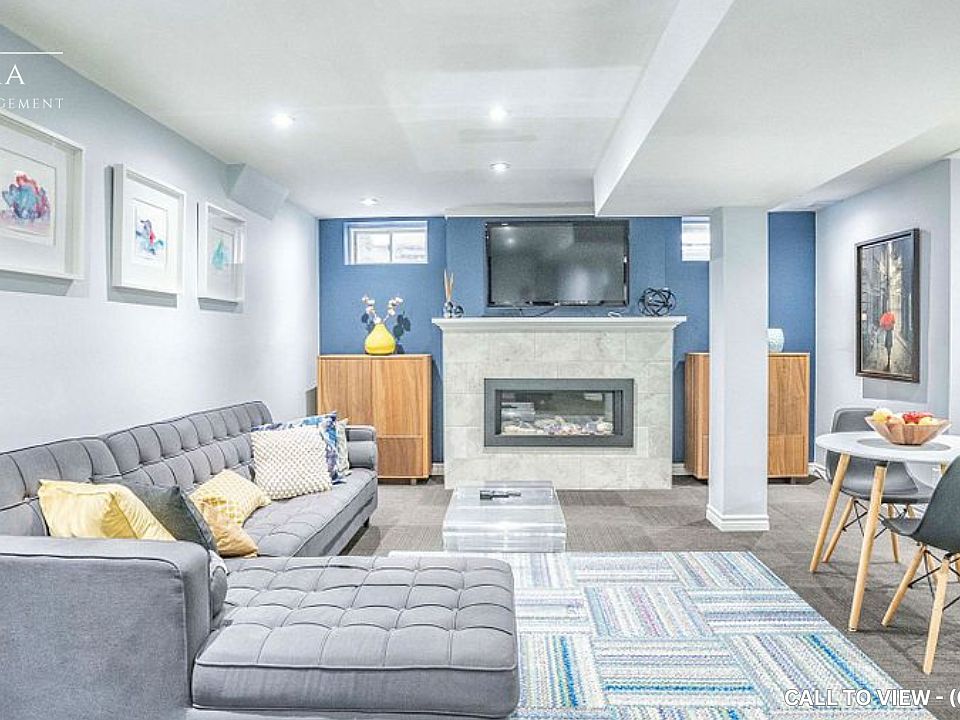 1st image of 4 Purdy Cres #2