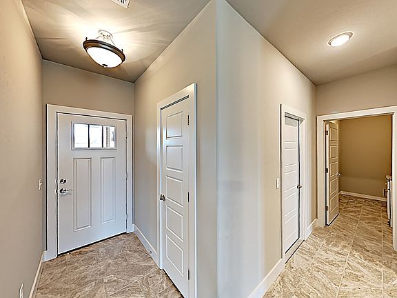 4th image of 405 Josephine Ct