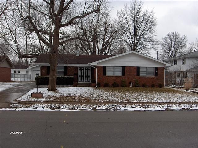 2nd image of 31 Danbury Dr