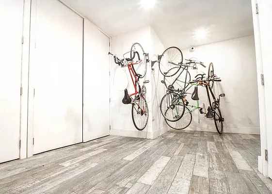 Rented by Brickview NYC Realty NYV LLC | media 8