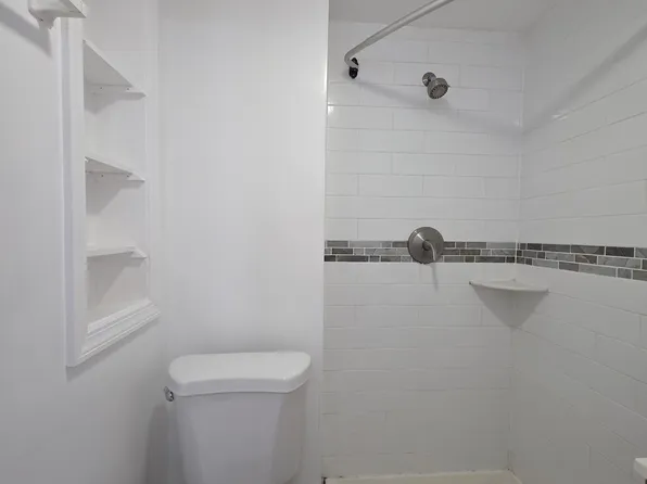 153-155 Avenue East image 12 of 20