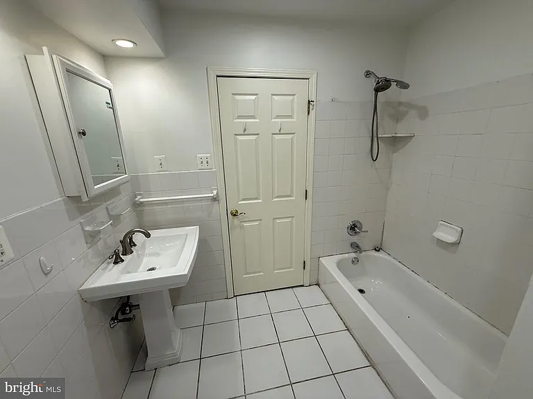 4304 Lancaster Ave #2 — Photo 11