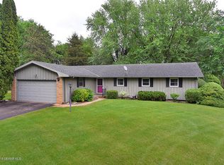 2411 Woodland Dr, Faribault, MN 55021