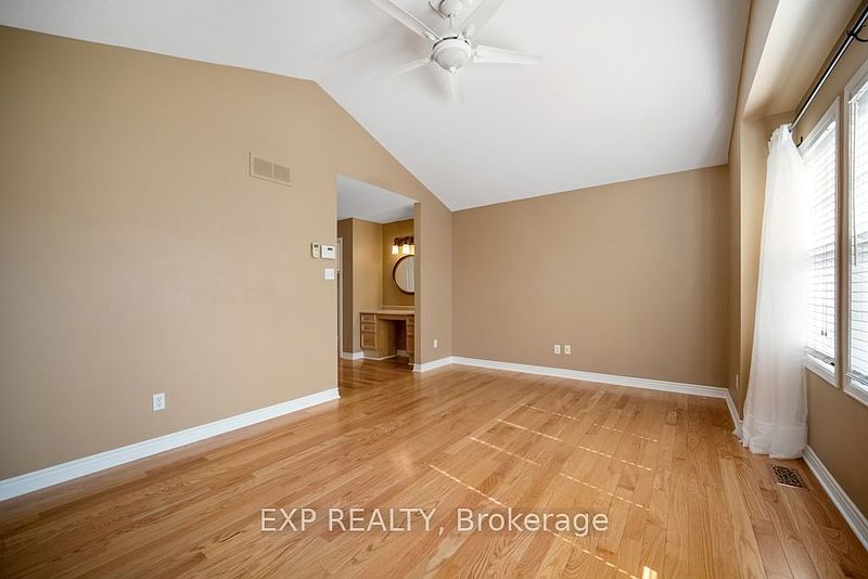 Ottawa House for rent - 4 Bedrooms — photo 22
