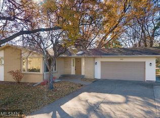 1803 10th St NW, New Brighton, MN 55112