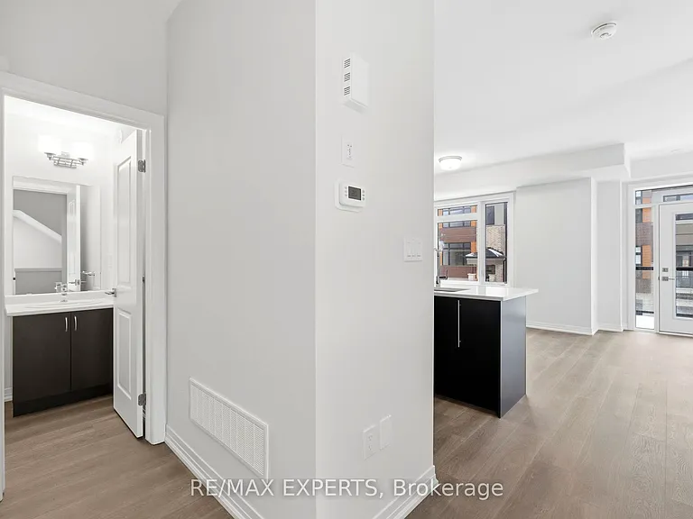 660 Colborne St W #49 — Photo 6