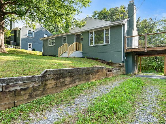 3rd image of 101 Meadow View Dr
