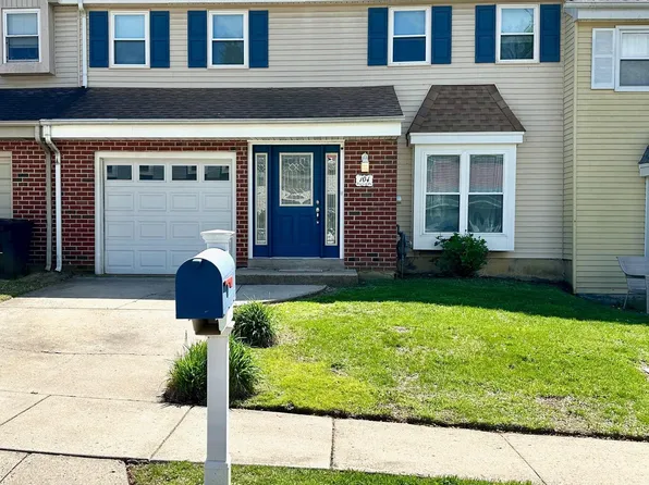 104 Downing Ct, Mount Laurel, NJ 08054