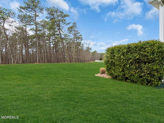 3rd image of 3 Bayville Way