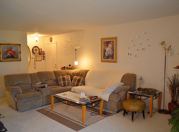 3rd image of 732 Hapsfield Ln #7B1