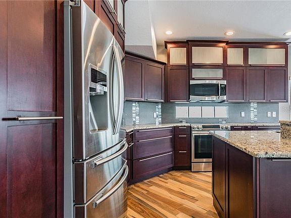 5th image of 10622 Hatteras Dr