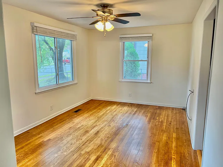 1003 Davidson St — Photo 11