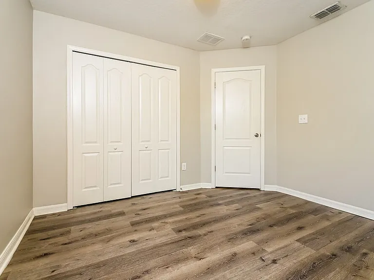 6402 Trent Creek Dr — Photo 13
