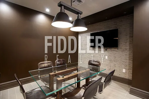 Rented by Fiddler Realty | media 17