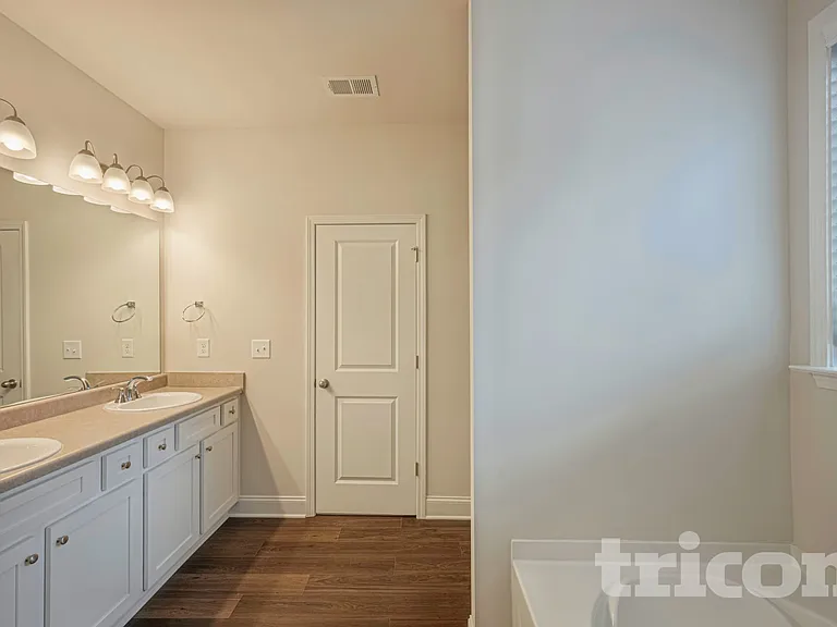 317 Oxbow St — Photo 17
