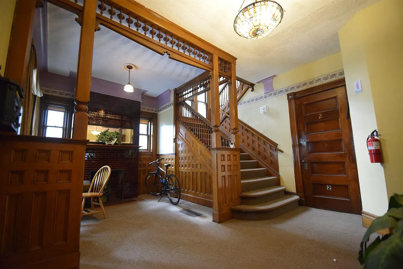 11 Strathallan Park — Photo 1