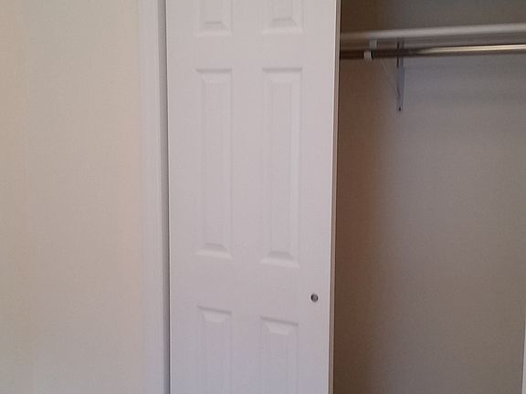 5th image of 3172 37th St APT 1