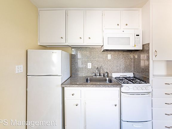 3rd image of 1911 Church St APT 1