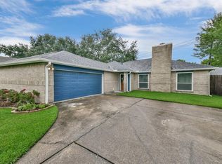 10825 Collingswood Dr, La Porte, TX 77571
