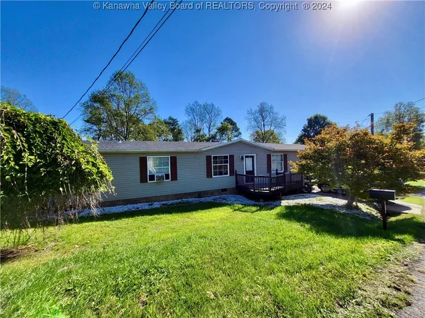 579 Midway Acres Dr, Ripley, WV 25271