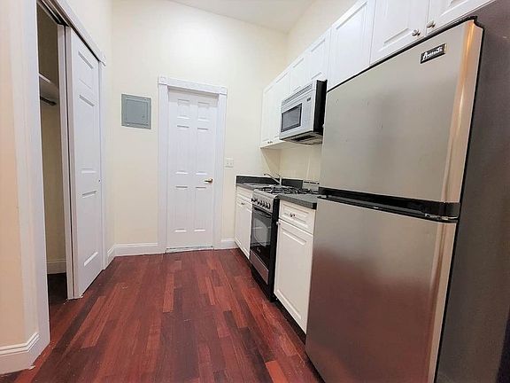 4th image of 415 W 56th St #G
