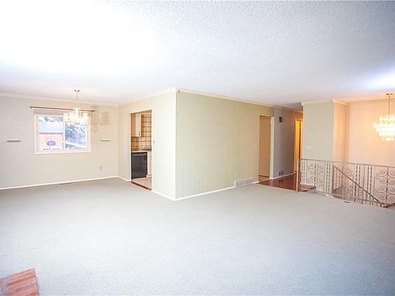 5th image of 2917 Silverwood St