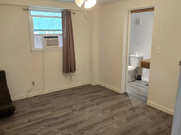 399 Broward Ave — Photo 1