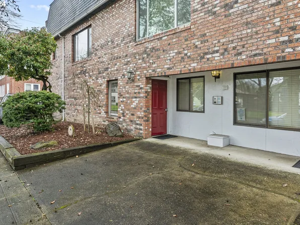 1303 20th Ave, Longview, WA 98632