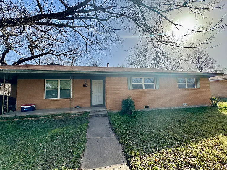 517 N Lydia St — Photo 17