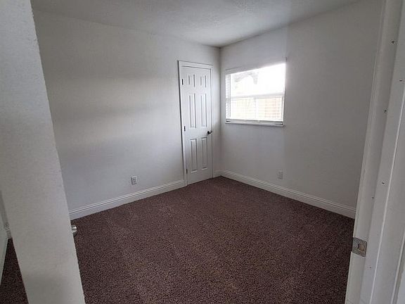 4th image of 1738 Linda Ave #2-G