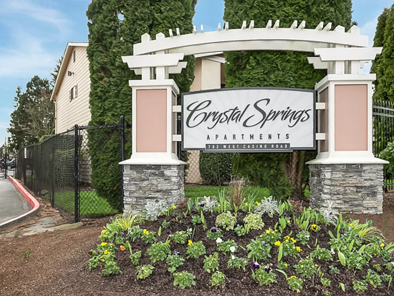 Crystal Springs Apartments — Photo 5