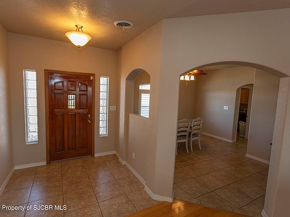 2nd image of 6423 Castle Rock Cir