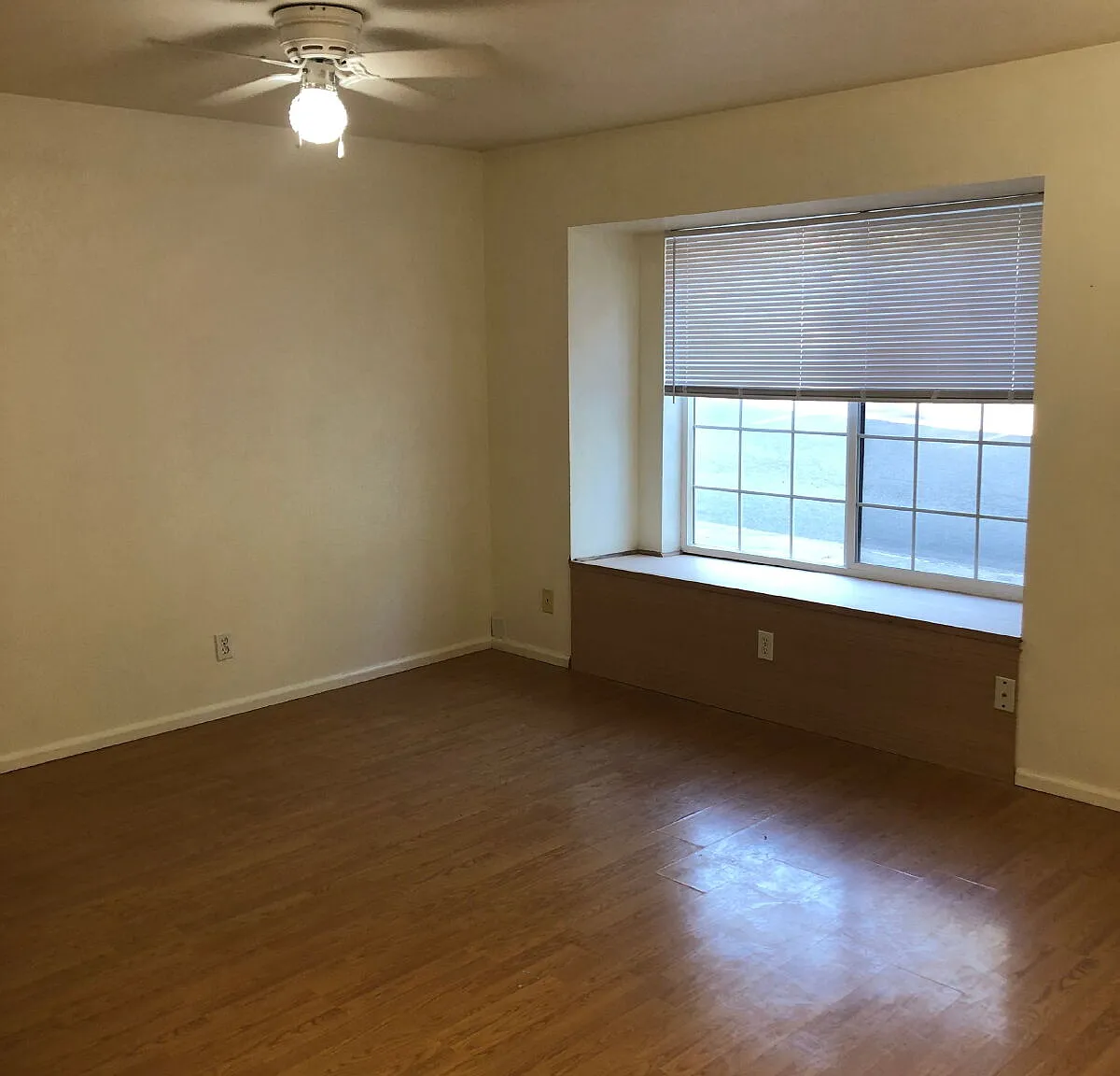 1 bed, 1.0 bath, $795 — Photo 3