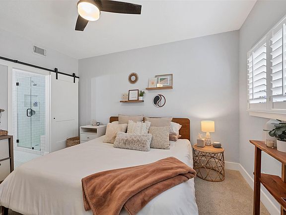 5th image of 2605 Enfield Rd APT 221