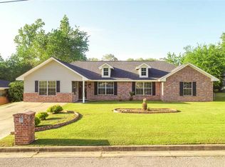 805 Dudley St, Longview, TX 75602