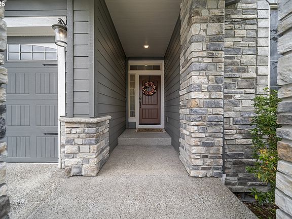 5th image of 4128 SW Emerald Ave