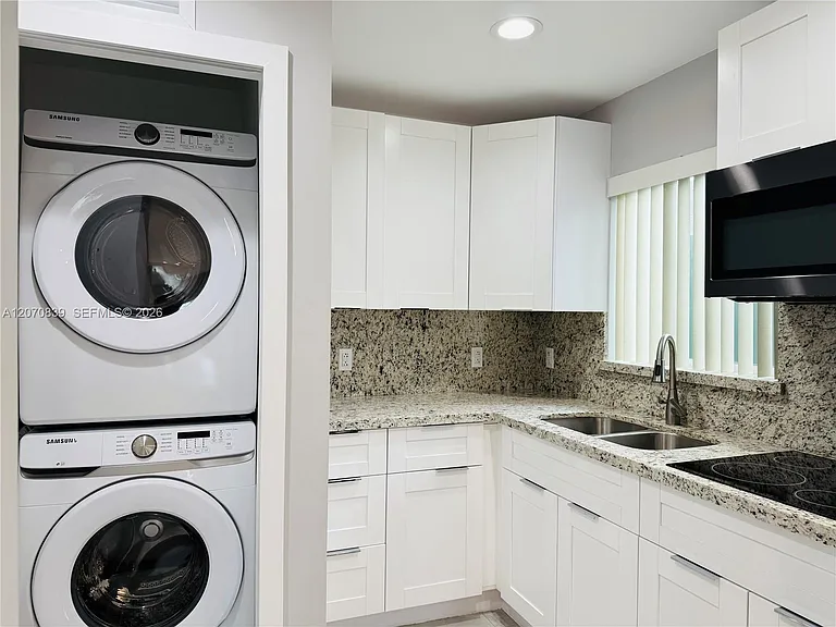 1221 SW 76th Ct — Photo 9