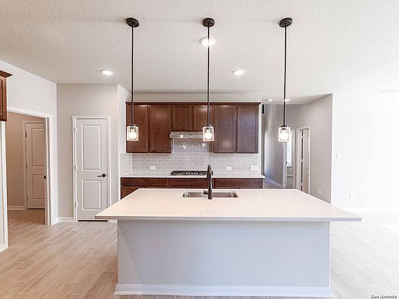 2nd image of 1715 Lawnside Road