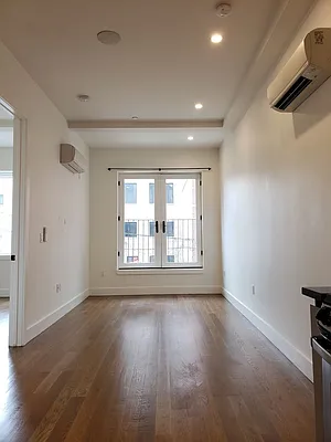 Rented by Signature Property Realty | media 30