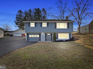 25 Peanut Dr, Hanover, PA 17331