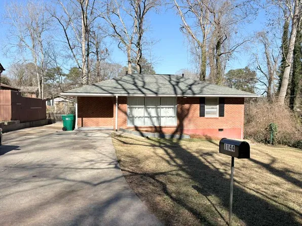 1144 Curtis Dr, Forest Park, GA 30297