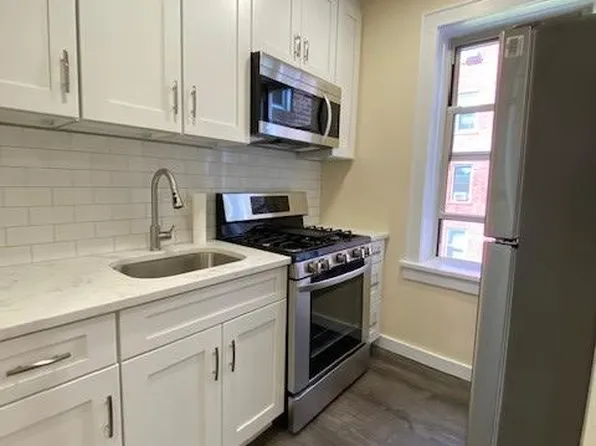 (undisclosed Address), White Plains, NY 10606