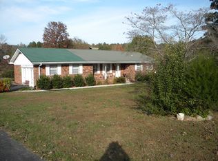 358 Hurtt Rd, Chickamauga, GA 30707