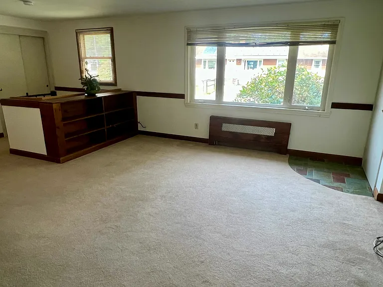 12 Saran Ave — Photo 11