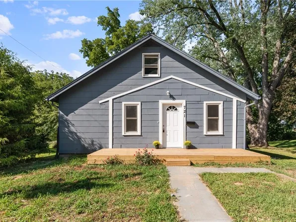 721 Dorothy St, Excelsior Springs, MO 64024